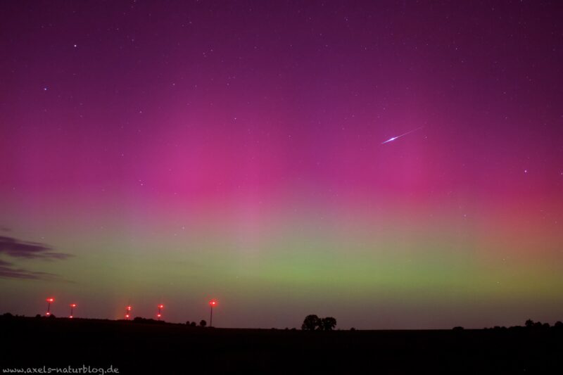 Aurora und Meteor