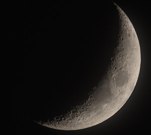 Mond am 24.03.2015